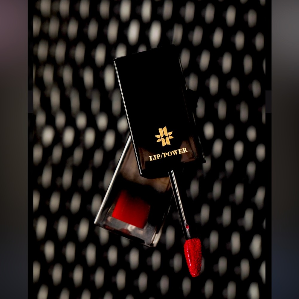 Josephine lip/power-the bold liquid lipstick tiphaine